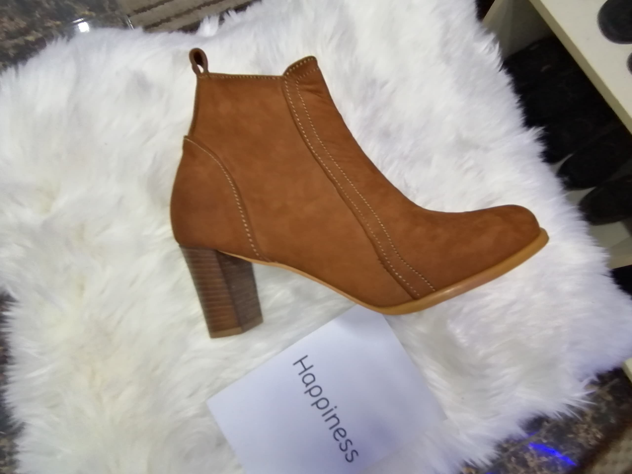 Chelsea Boots ( Demure Edition)